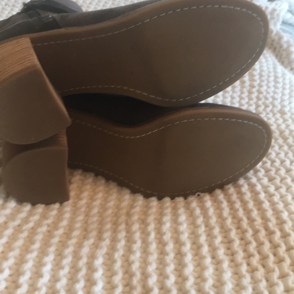 Dolce Vida grey shade booties - Picture 6 of 7